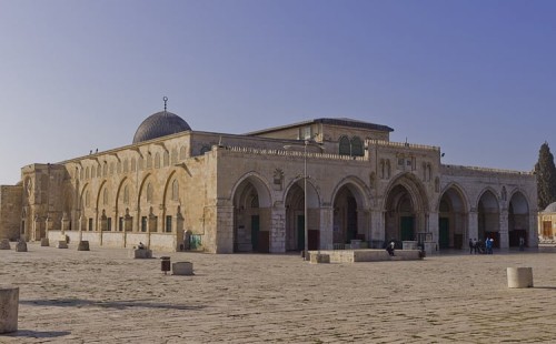 আল-আকসায় ‘নিরাপত্তা বিধিনিষেধ’ 