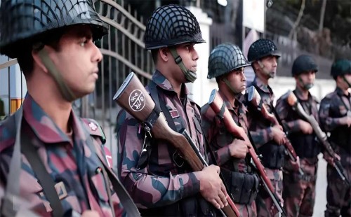 স্বরাষ্ট্র মন্ত্রণালয়ের নির্দেশে রাজধানীতে নেমেছে বিজিবি 