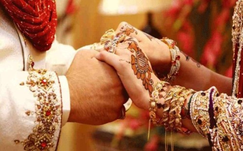 স্বামী-স্ত্রীর মধ্যে বয়সের ব্যবধান কত হওয়া উচিত? 