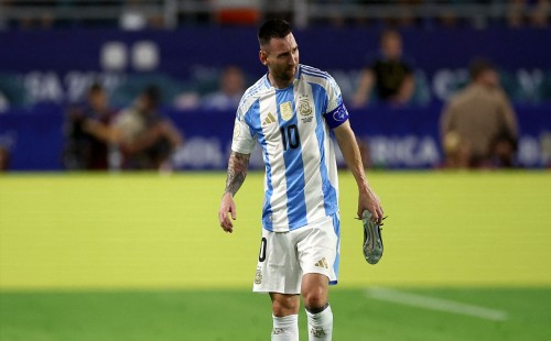 মেসিকে ছাড়াই উরুগুয়ে-ব্রাজিল ম্যাচের দল ঘোষণা করল আর্জেন্টিনা 