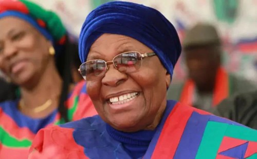 নামিবিয়ার প্রথম নারী প্রেসিডেন্ট নাদাইতওয়া 