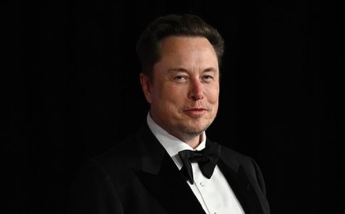 পদ ছাড়ছেন মাস্ক 