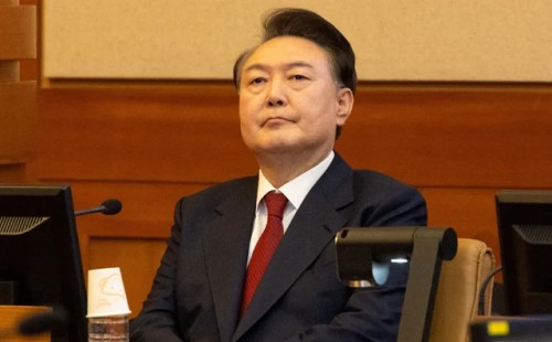 রাষ্ট্রদ্রোহ বিচারের মুখোমুখি ইউন 