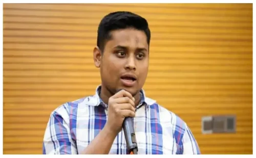 আওয়ামী বিরোধী অবস্থান নিয়ে হাসনাত আবদুল্লাহর হুঁশিয়ারি 