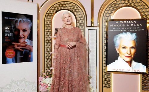 ভারতে ইলন মাস্কের মা 