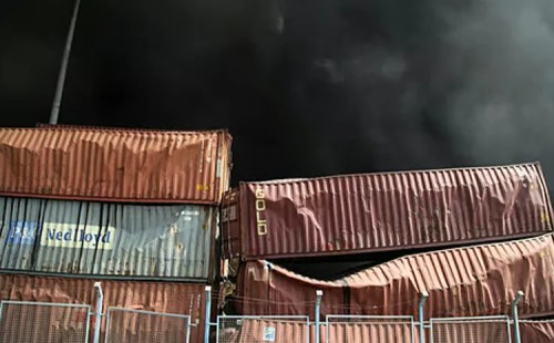 ইরানে বন্দরের কাছে স্কুল, অফিস বন্ধ 