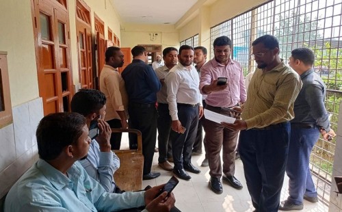 চিকিৎসকের সাথে দেখা করতে পারবেন না ওষুধ কোম্পানির প্রতিনিধিরা 