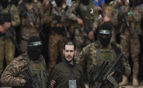 এডানকে মুক্তি দিয়েছে হামাস 