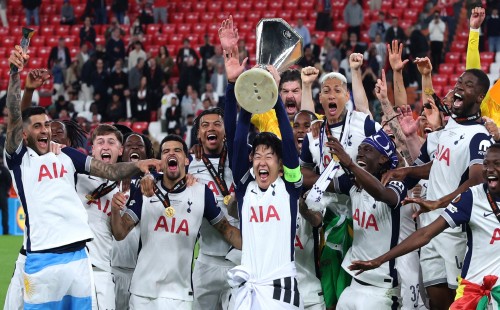 ১৭ বছরের অপেক্ষার অবসান, ইউরোপা লিগে চ্যাম্পিয়ন টটেনহ্যাম 