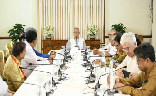 দেশের স্বার্থবিরোধী কোনো কাজ আমাকে দিয়ে হবে না : প্রধান উপদেষ্টা 