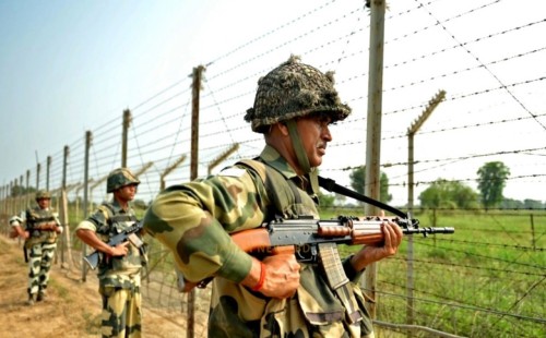 ‘ধরা পড়লে বলবা ইন্ডিয়া যাচ্ছিলাম, বিএসএফের তাড়া খেয়ে চলে আসছি’ 