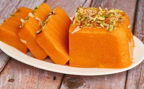 ১০ মিনিটে তৈরি করুন সুস্বাদু আমের পুডিং 