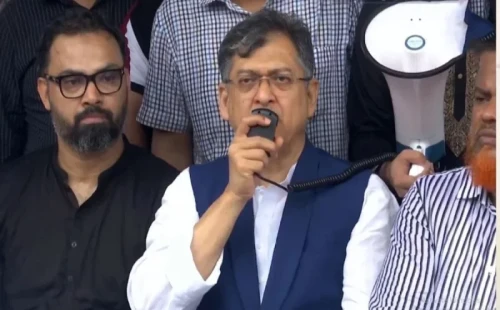 বিএনপিকে কেন দোষারোপ করলেন ড. ইউনূস সেটা বোধগম্য নয়: সালাহউদ্দিন আহমেদ 