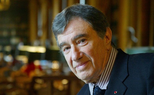 মারা গেছেন এতিয়েন-এমিল 