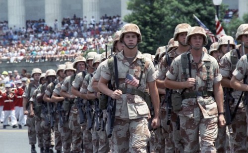 জন্মদিনে সামরিক কুচকাওয়াজ 