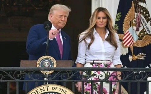 বিক্ষোভের মধ্যেও কুচকাওয়াজ 