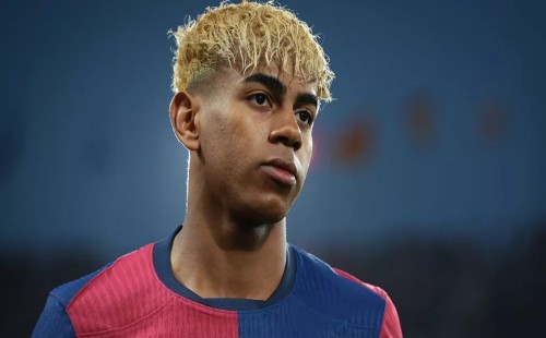 পর্ন তারকাকে ঘিরে বিতর্কে ইয়ামাল 