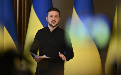 দ্রুত নিষেধাজ্ঞা চান জেলেনস্কি 