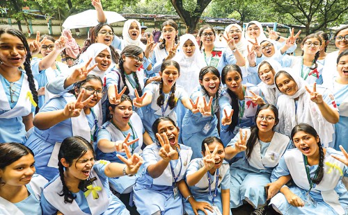 এসএসসি ফলাফল: ১৫ বছরে সর্বনিম্ন পাসের হার 