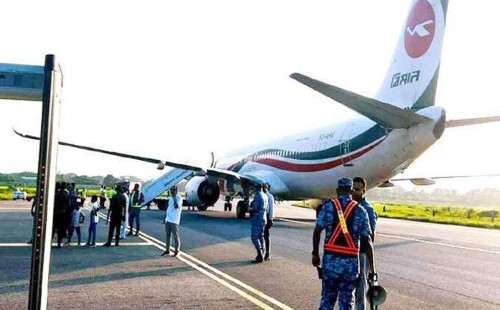 ছেলের পরকীয়া ঠেকাতে বিমানে ‘বোমা আছে’ বলে ফোন 