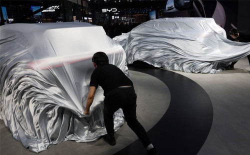 ইভির বাজারে চীনের নতুন নীতিমালা 