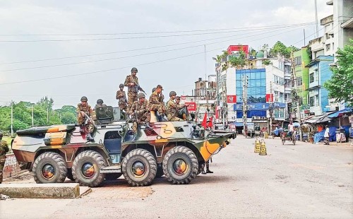 গোপালগঞ্জে এনসিপির পদযাত্রাকে কেন্দ্র করে সহিংসতা: কারফিউ অব্যাহত, গ্রেপ্তার ৪৫ 