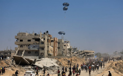 গাজায় ত্রাণ ফেলেছে জর্ডান ও আমিরাত 