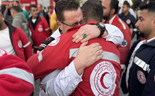 রেড ক্রিসেন্টের গাজা দপ্তরে ইসরায়েলি হামলায় নিহত ১ 