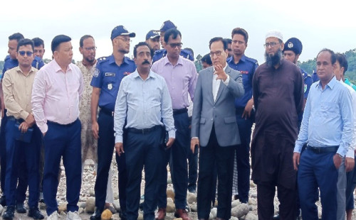 সাদাপাথর শুধু লুট নয়, হয়েছে হরিলুট : জনপ্রশাসন সচিব 