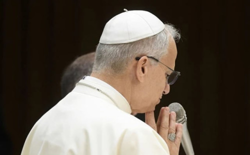 যুক্তরাষ্ট্রে স্কুলে গুলি, পোপের শোক 