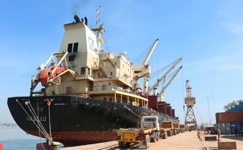 চট্টগ্রাম বন্দরে একদিনে সর্বোচ্চ কনটেইনার হ্যান্ডলিংয়ের রেকর্ড 