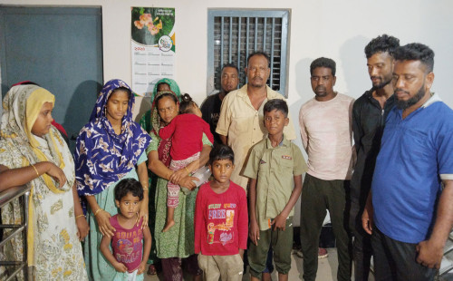 ভারতে আটক ১৪ বাংলাদেশিকে বিজিবির কাছে হস্তান্তর করল বিএসএফ 