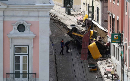 পর্তুগালে দুর্ঘটনায় নিহত ১১ 