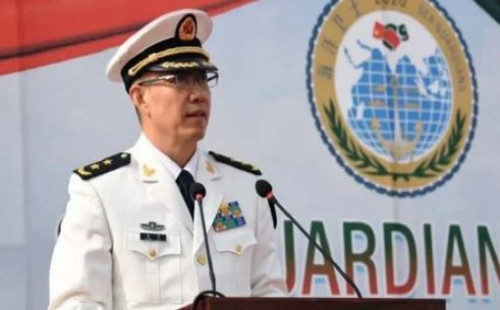 চীনকে নিয়ন্ত্রণের চেষ্টা নিরর্থক 