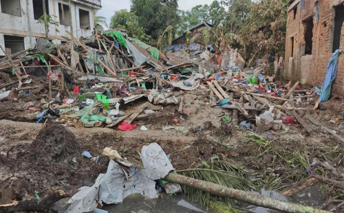 মিয়ানমারে স্কুলে বিমান হামলা, নিহত ১৯ 