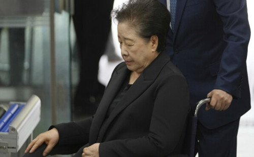 দ. কোরিয়ায় বিতর্কিত চার্চ নেত্রী গ্রেপ্তার 