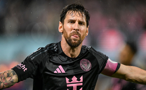 মেসির জোড়া গোল–অ্যাসিস্টে মায়ামির দাপুটে জয়, শীর্ষ গোলদাতাও আর্জেন্টাইন জাদুকর 