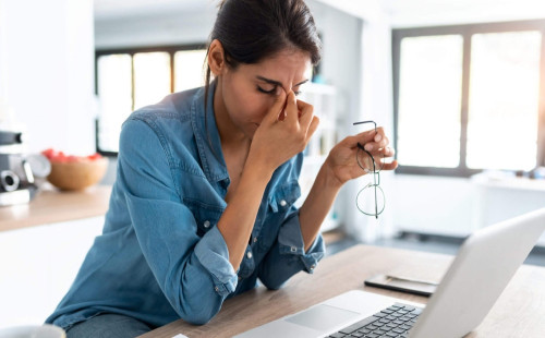 ‘কম্পিউটার ভিশন সিনড্রোম’ কী? জেনে নিন করণীয় 