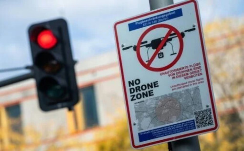 মিউনিখ বিমানবন্দরে ড্রোন 