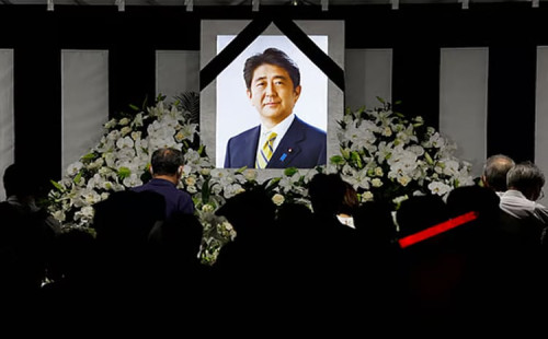 আবে’র অভিযুক্ত হত্যাকারীর বিচার শুরু 