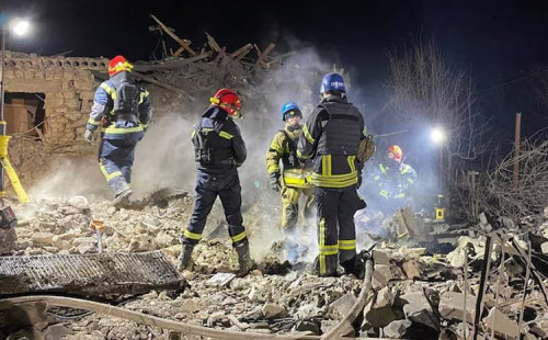 রাশিয়ার হামলায় ইউক্রেন অন্ধকারে 