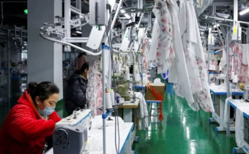 চীনে উৎপাদন কমছে টানা সাত মাস 