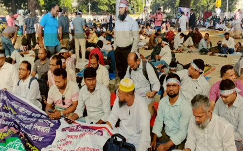 ফের আন্দোলনে সরকারি প্রাথমিকের সহকারী শিক্ষকরা 