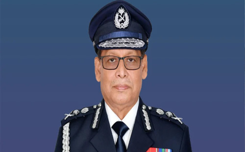 ইন্টারপোল সম্মেলন শেষে দেশে ফিরলেন আইজিপি 