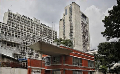 হঠাৎ সচিবালয়ে আগুন 