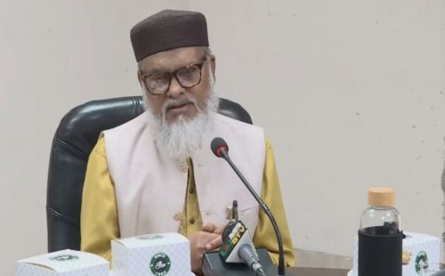 প্রথম আলো-ডেইলি স্টারে আগুন দেওয়া ব্যক্তিদের কিছু শনাক্ত : ধর্ম উপদেষ্টা 