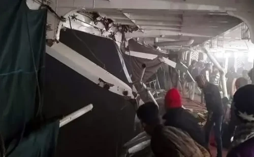 মেঘনা নদীতে ঘন কুয়াশায় দুই লঞ্চের সংঘর্ষ, নিহত ৪ 