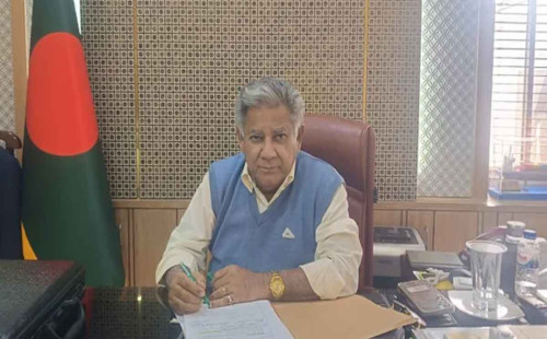 গণভোট নিয়ে ইসিকে মাঠে নামার আহ্বান উপদেষ্টা সাখাওয়াতের 