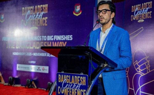 পদত্যাগ করেছেন বিসিবি পরিচালক ইশতিয়াক সাদেক 