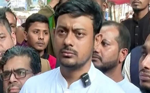 অভিযোগ নিয়ে বিভাগীয় কমিশনারের কার্যালয়ে পাটোয়ারী 